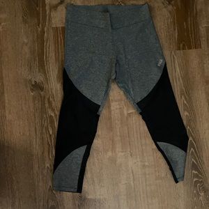 PINK by Victoria’s Secret Patterned Yoga Pants | Size: M